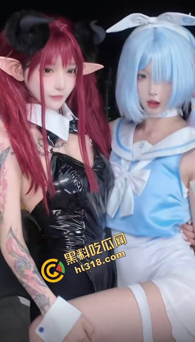 coser比比谁骚,成都夜场漫展集体裆走光,连体丝袜裹逼,内裤全外穿,宅男手机拍到爆存储!-4