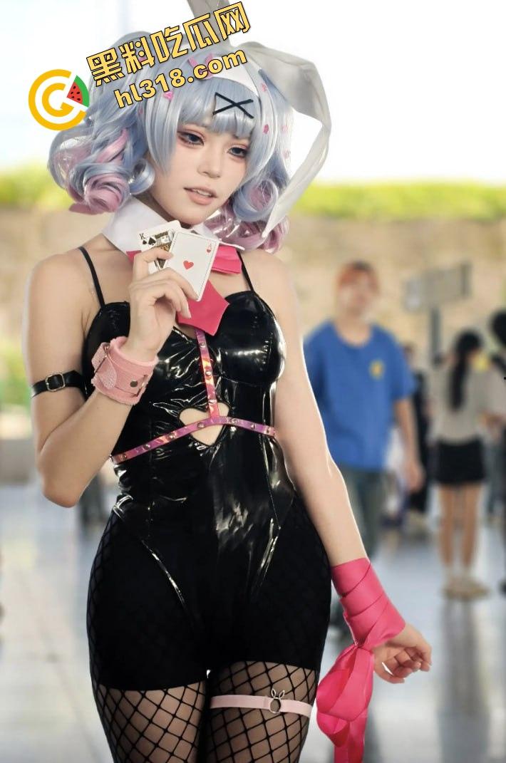 coser比比谁骚,成都夜场漫展集体裆走光,连体丝袜裹逼,内裤全外穿,宅男手机拍到爆存储!-6