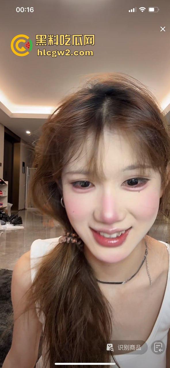 抖音百万粉丝网红【梁嘉蕊】现任前任爆料连连!约炮不停现男友面前还敢带节奏黑前任 真是个自带热搜体质!-24