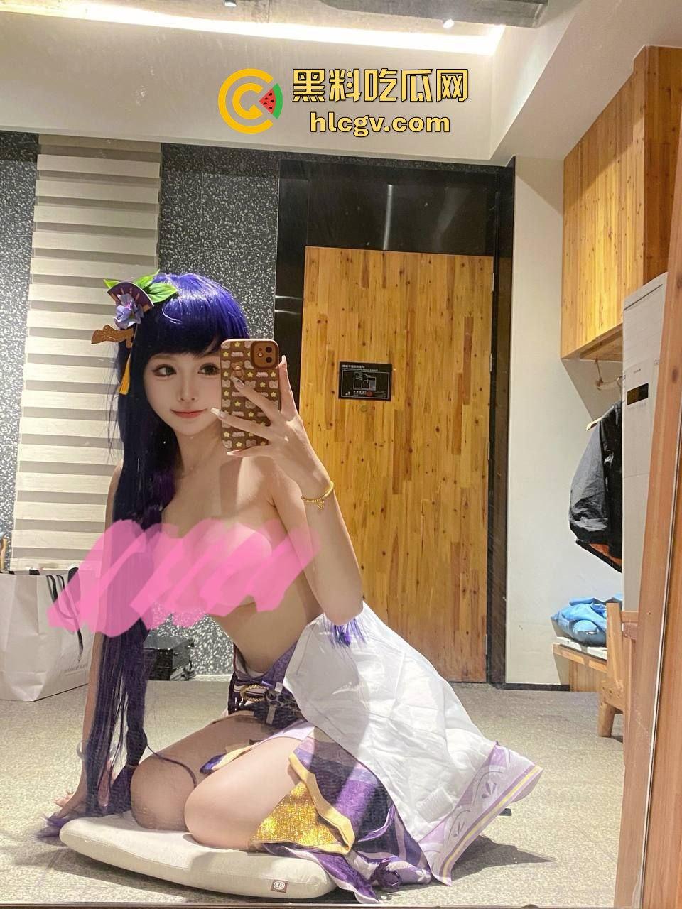 瓜友投稿广州外围00后嫩妹约炮!穿衣是女神,脱衣秒变淫荡骚母狗,性价比拉满!-6