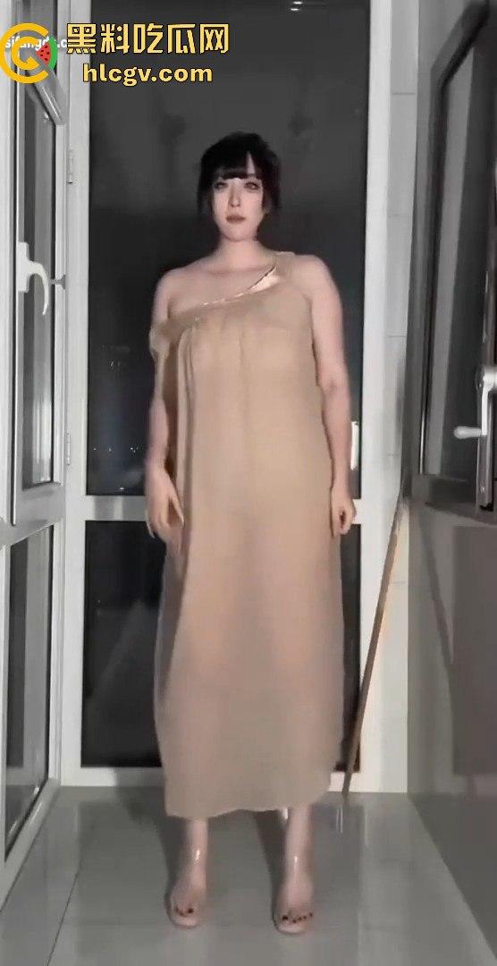 抖音网红开关灯变装骚操作之非常规抖音！美乳摇晃露乳撩人，灯光一暗一明，个个都让人上头！-3