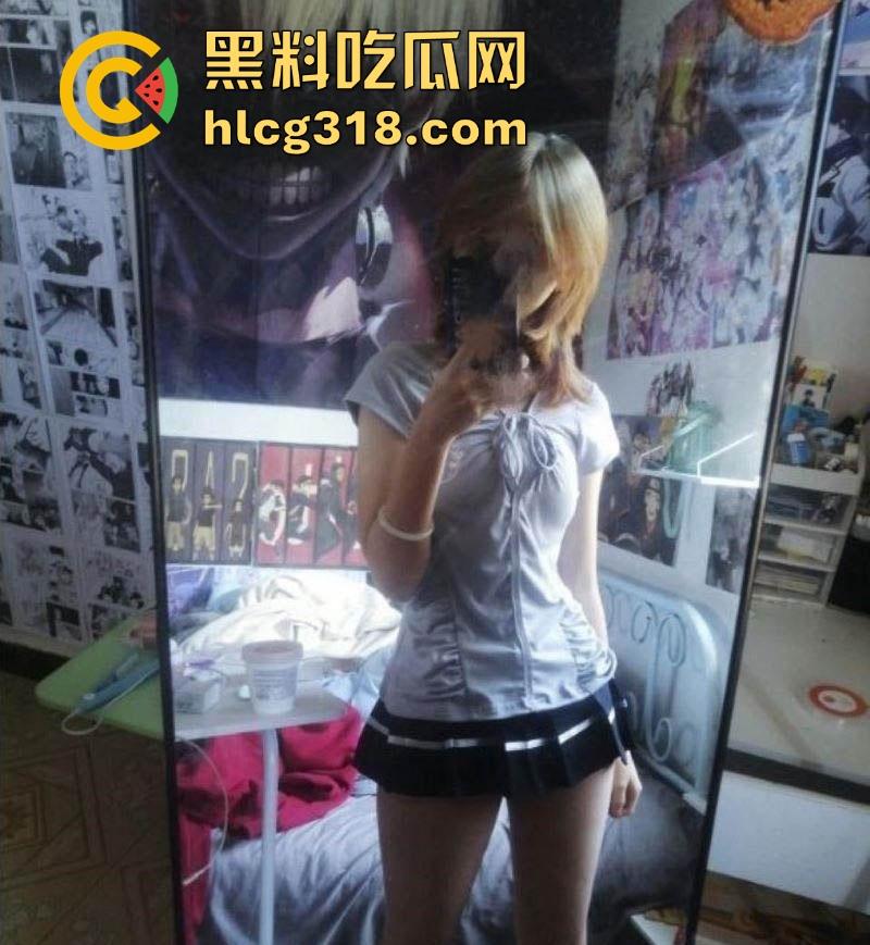 广东职业技术学院【杨羽佳】性爱视频流出!极品清纯动漫小妹 白虎嫩穴惨遭爆操打桩!-1