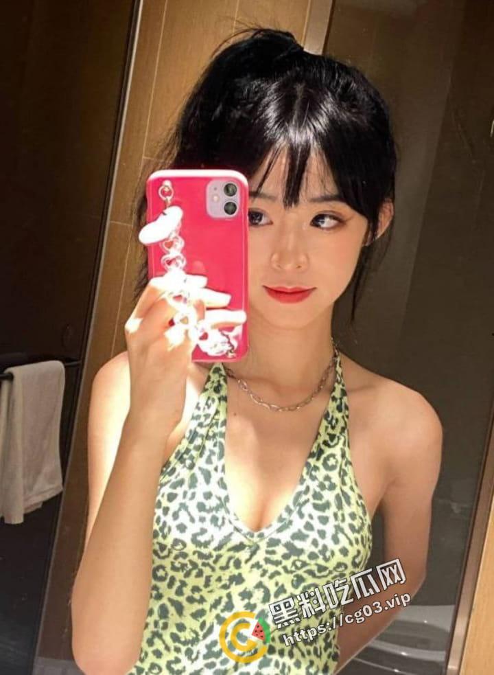 株洲师范绿帽门事件,女主有男朋友期间去夜店泡吧约炮被拍摄后资源流出-3