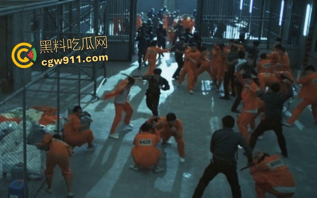 香港电影《再见阿龙》阿龙与女儿相依为命,还清赌债后泰国旅游女儿被拐,他再婚追查化身复仇者!-6