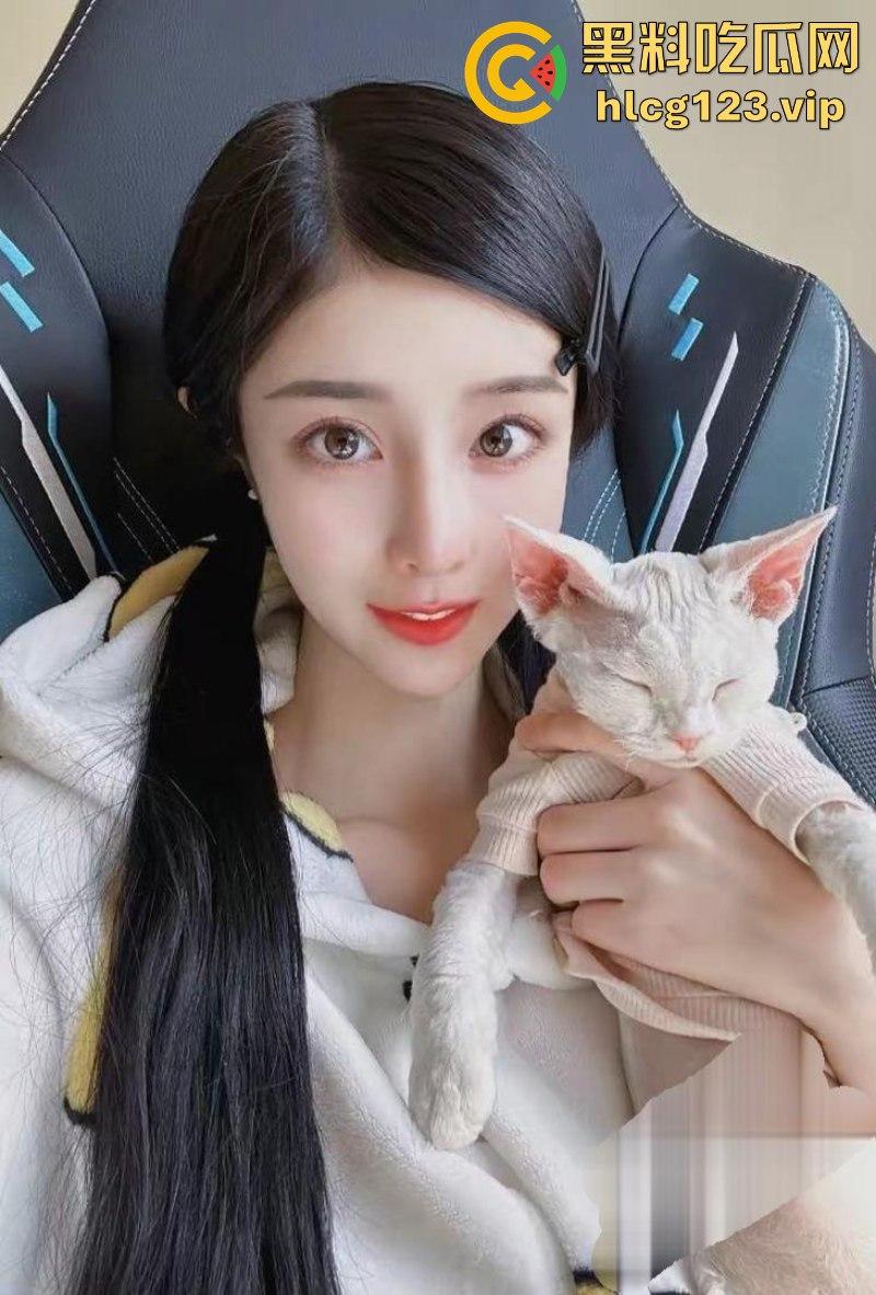 抖音百万粉丝模特博主【兰兰鹿鹿】被探花2700元约炮！高清完整版视频火辣曝光！-9