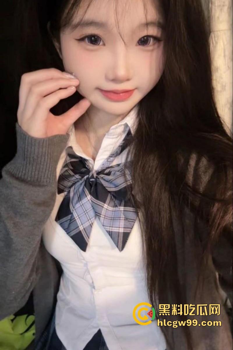 北京华东交大学极品大一萌妹【唐伊】约炮体育生被偷拍，跪舔足交画面刺激，很有撸点！-3