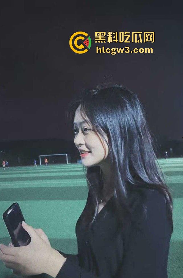 新交大三学姐【安倩文】床上骚到炸裂！粉色奶头被捏到娇喘连连，修长美腿夹得人动不了！-6