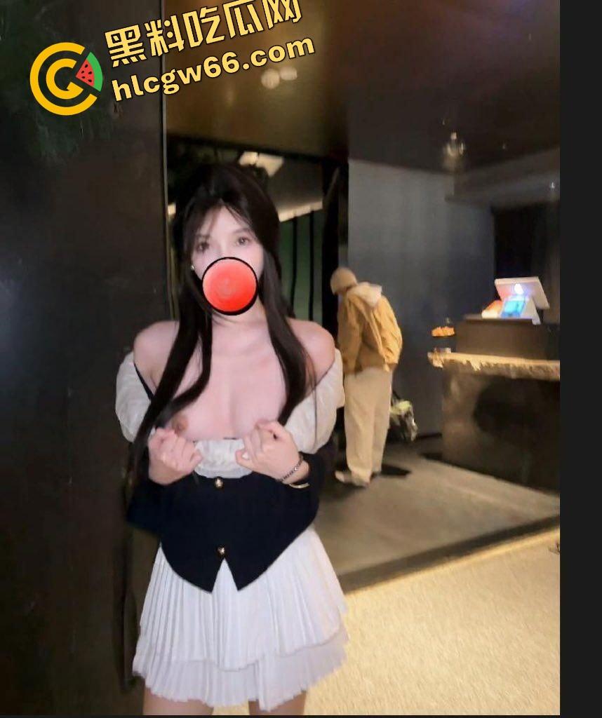 高颜值网红 【Puppy袭月】 酒店约炮私拍流出！ 骑乘后入无套疯狂抽送 极品女神沦为性玩具！-5