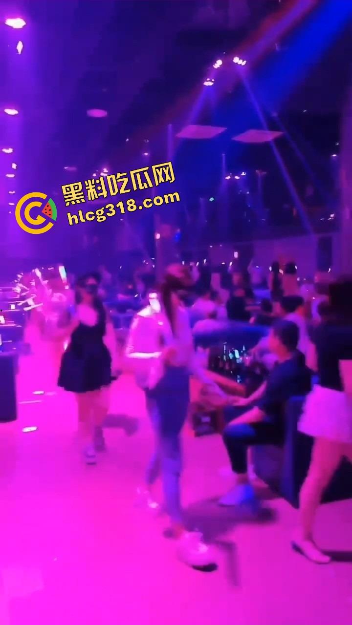 成都莎莎舞舞厅惊现毒逼传播链,一晚十几人上手,事后抽血查出问题,淫乱背后藏着毒液与绝症!-7