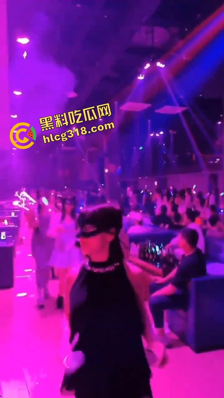 成都莎莎舞舞厅惊现毒逼传播链,一晚十几人上手,事后抽血查出问题,淫乱背后藏着毒液与绝症!-9