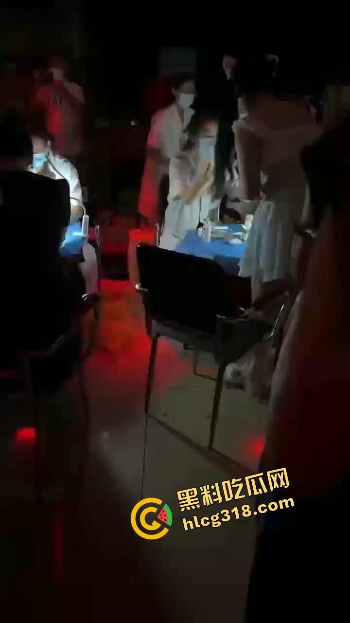 成都莎莎舞舞厅惊现毒逼传播链,一晚十几人上手,事后抽血查出问题,淫乱背后藏着毒液与绝症!-13