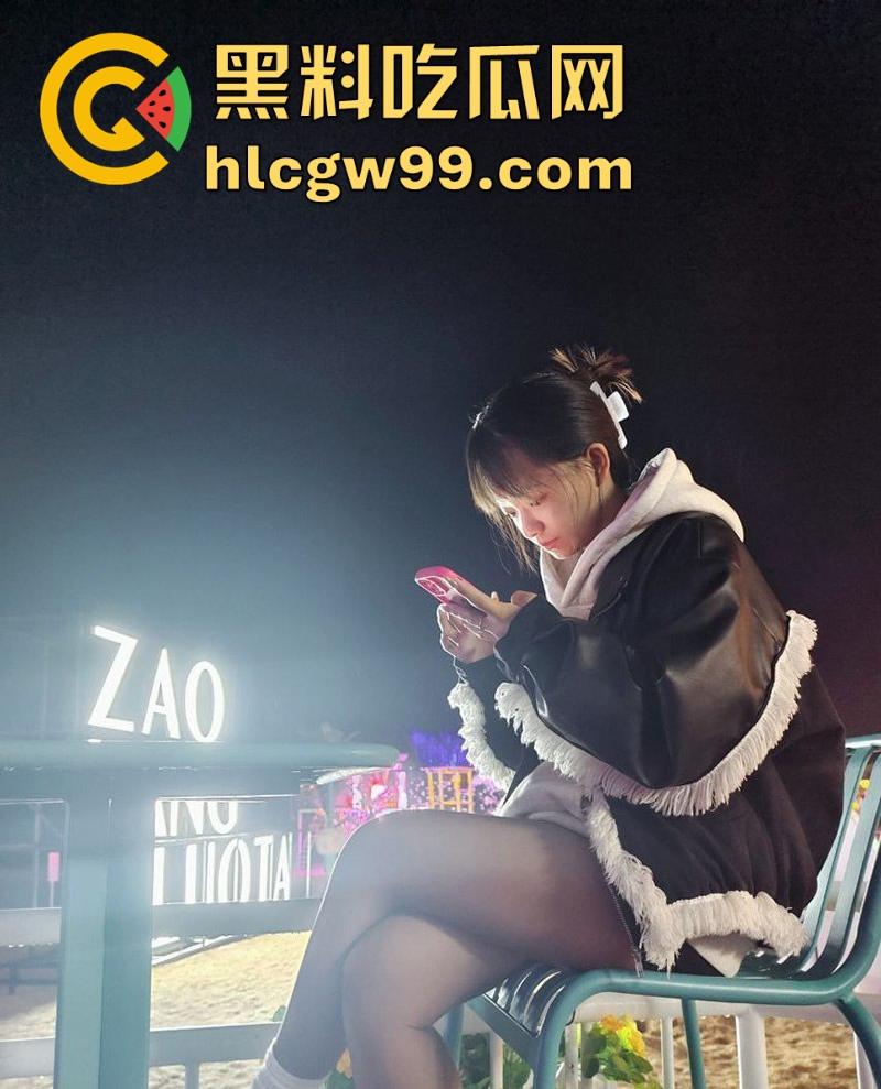 长春骚母狗反差人妻【林梦琦】性欲爆棚欲求不满，绿帽老公还找单男满足她 ，性爱视频遭到曝光。-3