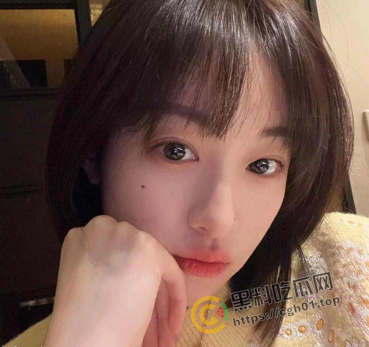 上海富家乖乖女与男友旅拍做爱合集  性欲机器一样的小母狗 铁肾也要遭不住-4