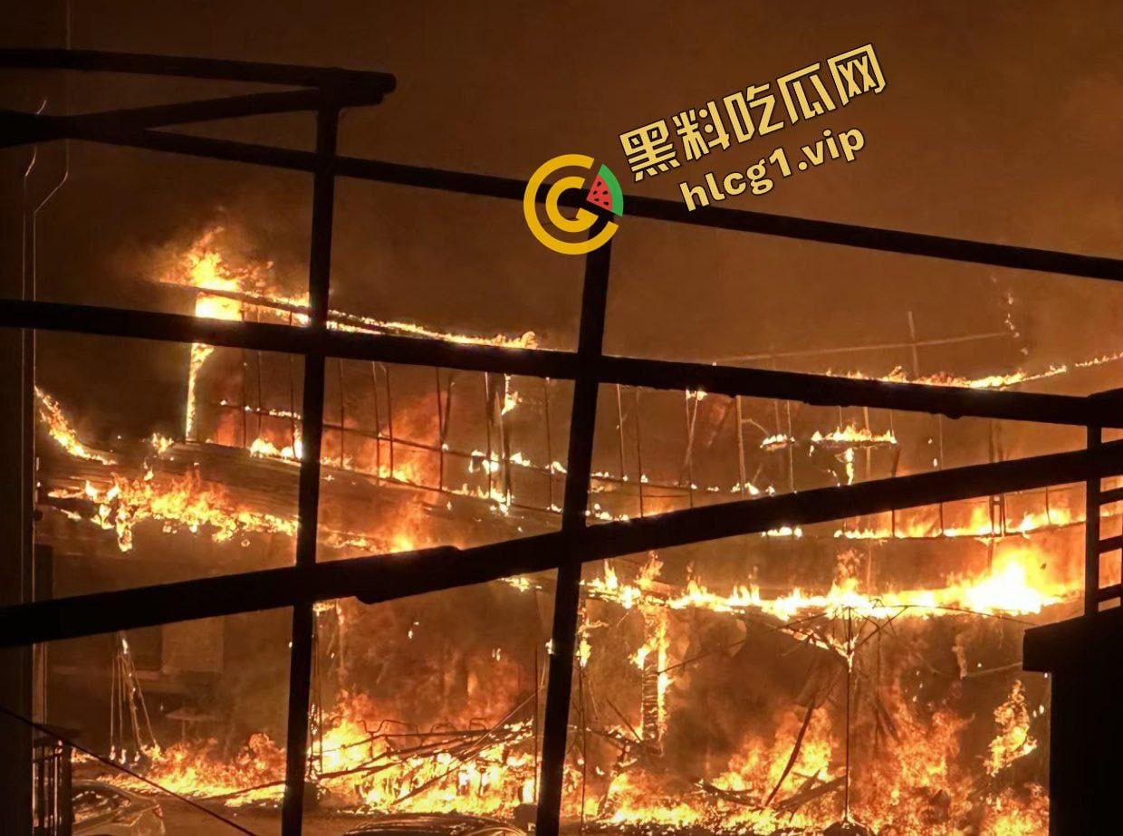 佛山顺德三桂市场 电动车自燃引燃多家商铺 大型火灾！-6