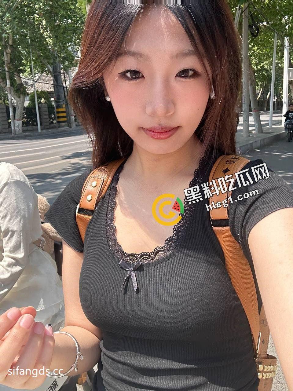 南京邮电大学御姐『李琦玉』金主包养后 拍摄大量情趣制服视频流出 撸管必备！-3