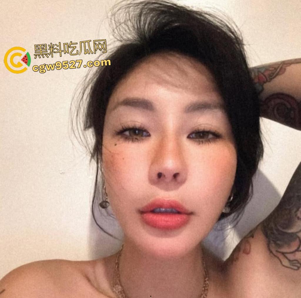 42万粉潜水教练【梁云菲】，因要会员续费，不得不贡献身体，被操得表情很难受，潜水多了逼太紧？-3