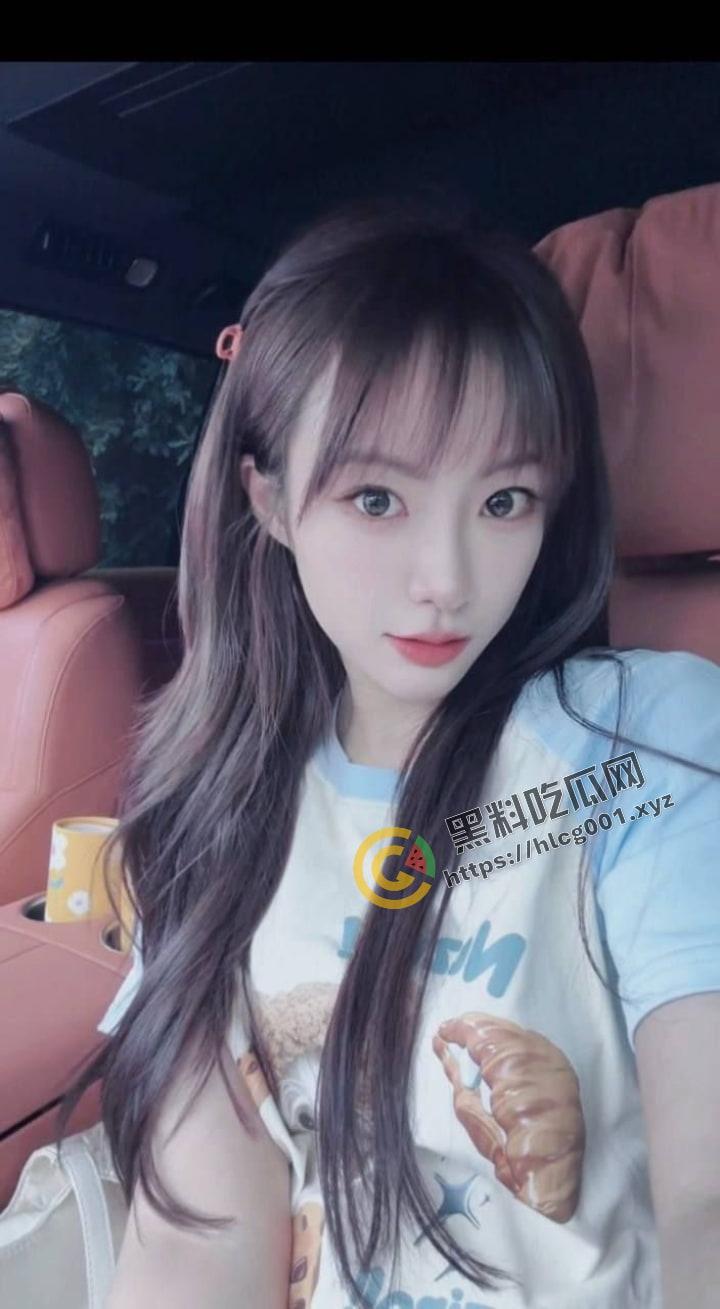 南京艺术学院母狗【刘静雯】约了个体育生被站起来蹬！！！逼都被操烂了!-4