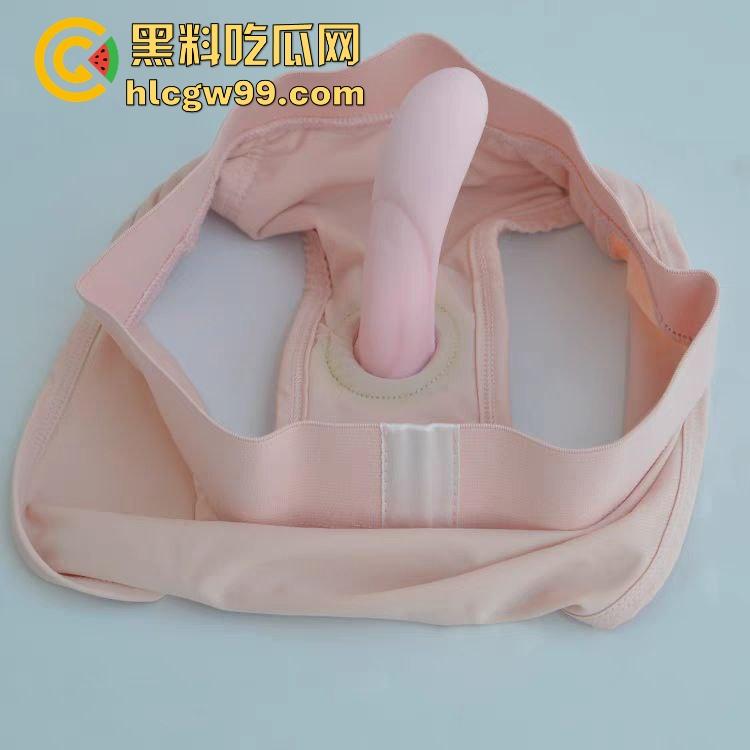 正确的情人节礼物！小恶魔内裤穿上，户外调教淫荡大母狗，淫水狂喷高潮连连，内容炸裂！-1