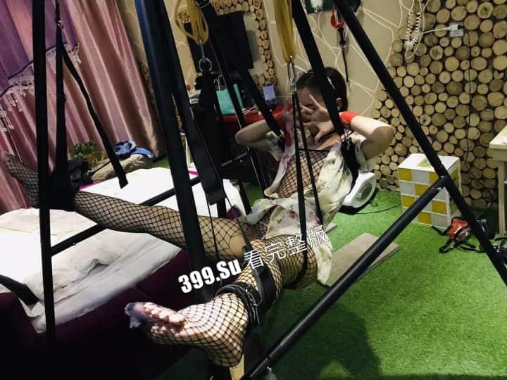 太原旅游职业学院 表演艺术专业 毕业的王雨霏反差视频流出 那么可爱漂亮的女学生也是个吃精的骚货-4