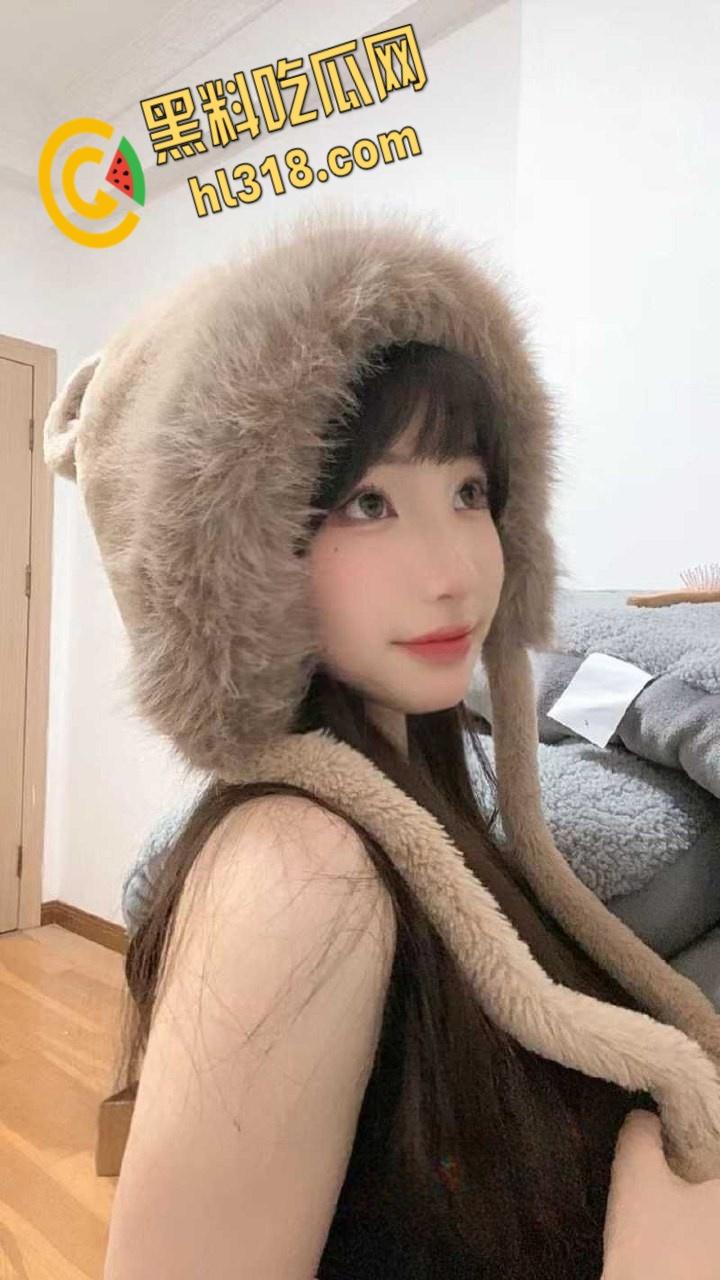 贵州黔南布依族美女【董偌涵】,给人当母狗遭实名开盒,极品颜值嫩妹,吸吮娇喘的声音格外动听 !-3