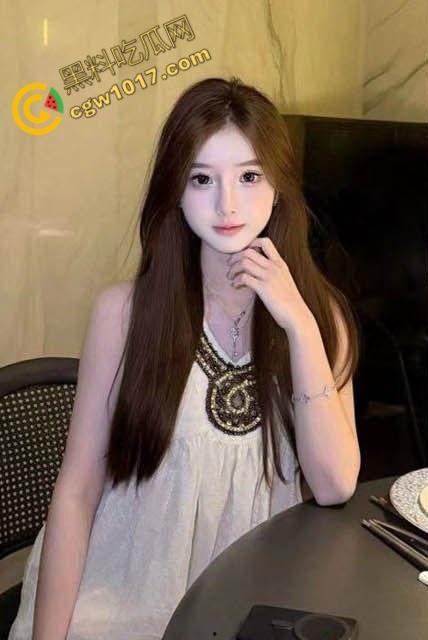 工地旁与女儿激情爆发:大马路上口交,猛插湿滑小穴,再狂肏紧致屁眼,禁忌车震,激情四射!-1