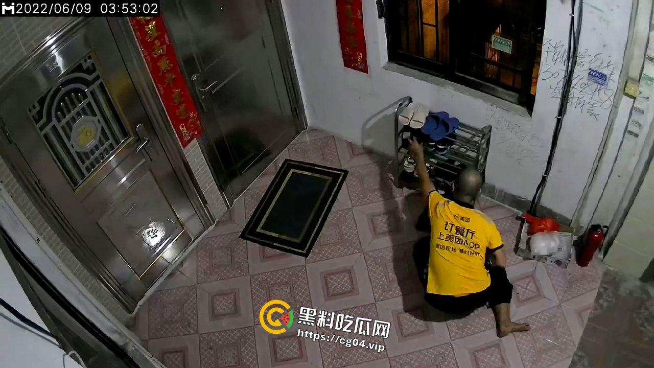 扫楼打胶偷内衣 叫我流氓小淘气！我猜你的鞋里  没有精液-2