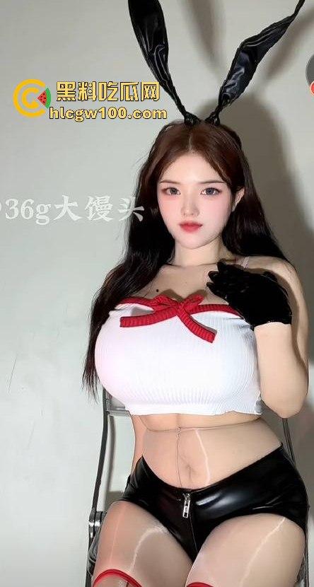 回馈瓜友!快手巨乳网红【36G大馒头】收费福利流出, 极品身材丰乳肥臀全裸,这胸像假的一样。-14