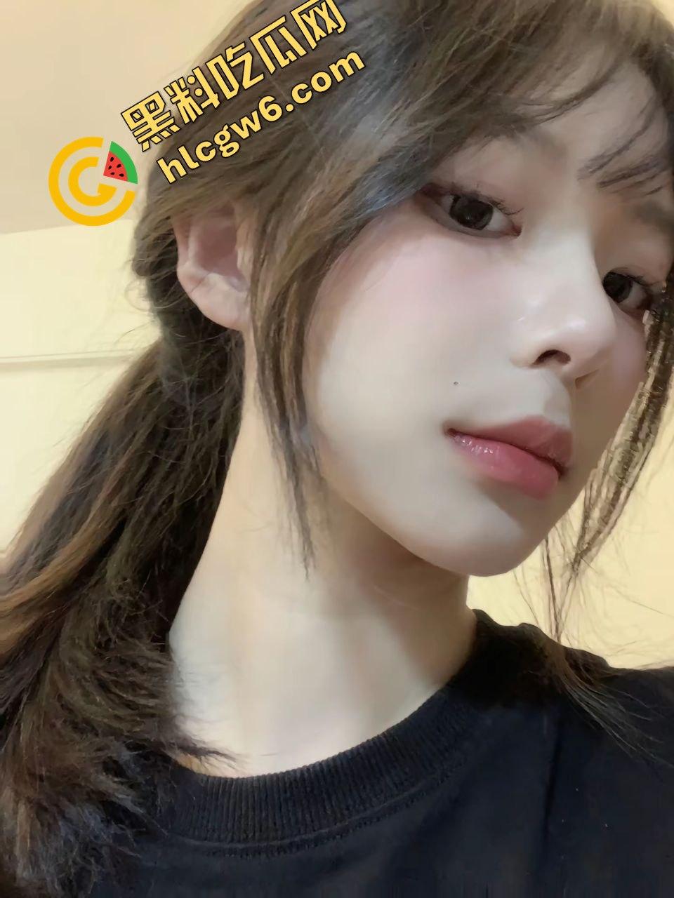 江西软件大专羽毛球马尾少女『张婷玉』蒙眼吃鸡上位摇曳 反差淫荡骚母狗！原创独家曝光！-6