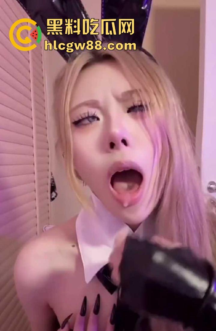 抖音御姐网红【枭娍】最新金主高价定制阿黑颜翻白眼 喜欢这一口的不容错过!-4