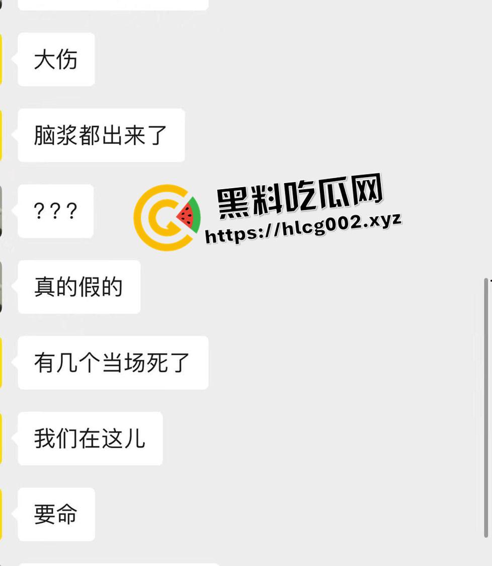 江苏南通渣土车撞翻装满春游学生的校车 死伤无数 一地尸体碎片 现场血腥视频流出-9