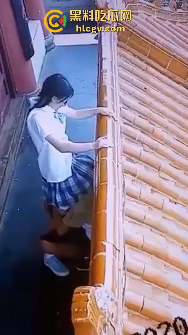 河南老君山风景区监控泄密 工程学院朱婷与男友露天啪啪视频曝光-2