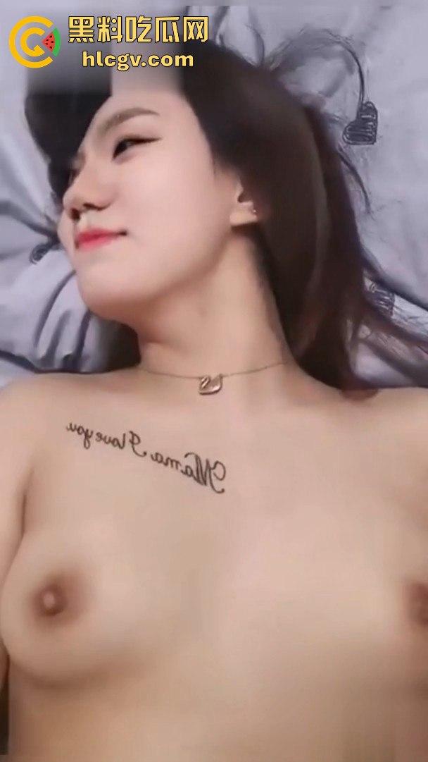 湖南怀化端庄贤妻【朱萍霞】私下翻车!床上放浪得像小野猫,骚劲儿能把男人撩疯!-9