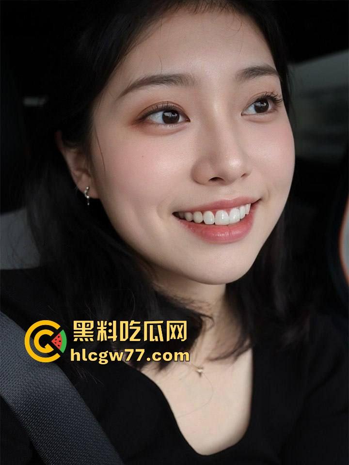 大学生真会玩！情侣在学校食堂沙发上做爱被偷拍 ，现场被人拍下疯传-2