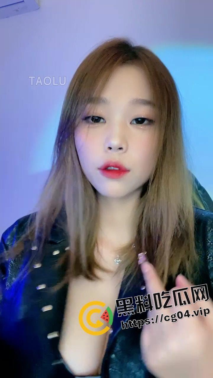 为了你 我变成M模样！美女主人现场调教下达指令 辱骂抽打 美脚怼脸   假如是你 那么变成M也不是不可以-1