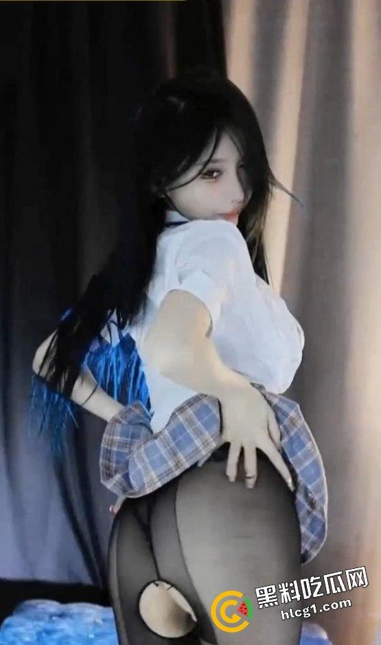 抖音热门网红「万 0」开启粉丝特权!600元入群,Ins私发裸露舞蹈视频!-7