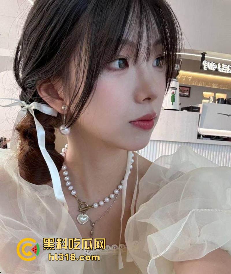 山东艺术学院油画系系花【乔若雨】清纯女神与纹身黄毛约炮,无套后入猛操,呻吟声充满整个房间!-3