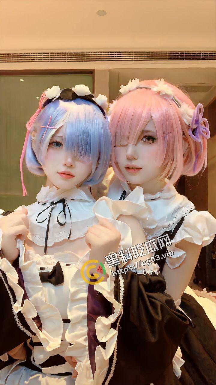 牛逼！推特福利姬【菟丝大花】转战抖音b站当网红 网黄想恰二次元烂钱 又当又立的鸡-3