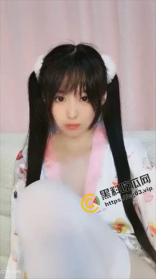 牛逼！推特福利姬【菟丝大花】转战抖音b站当网红 网黄想恰二次元烂钱 又当又立的鸡-14