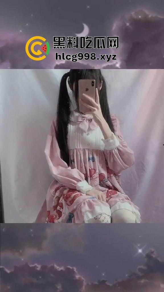 网红『可爱的江好玩』JK小萝莉栽在金主手里！换着丝袜被抠逼爆操，200万粉丝也救不了她的淫荡命运！-6