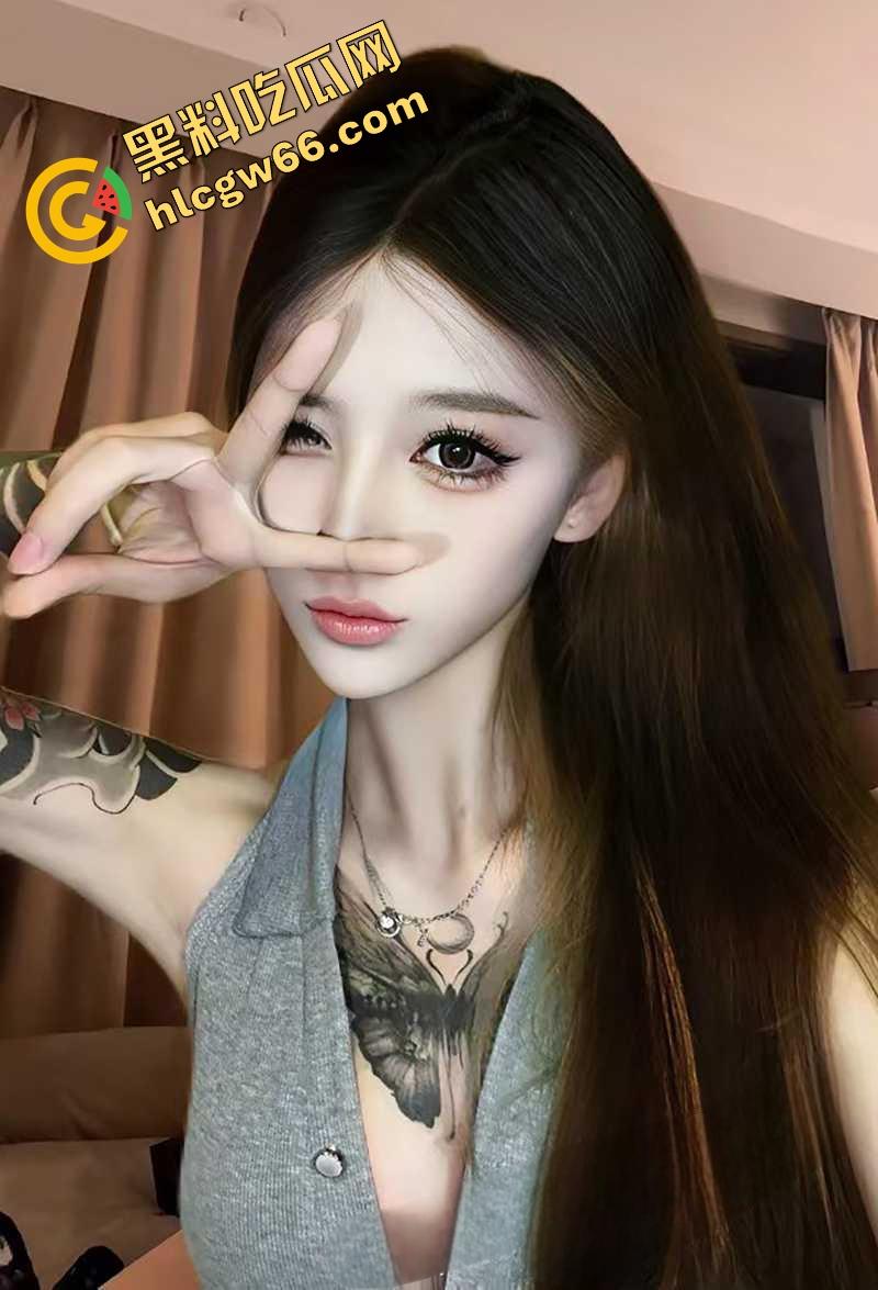 济南酒吧3P疯传,黑丝御姐当街搭讪被带走，前后双洞齐开被爆插成浪狗，骚叫声爽到抽搐！-1