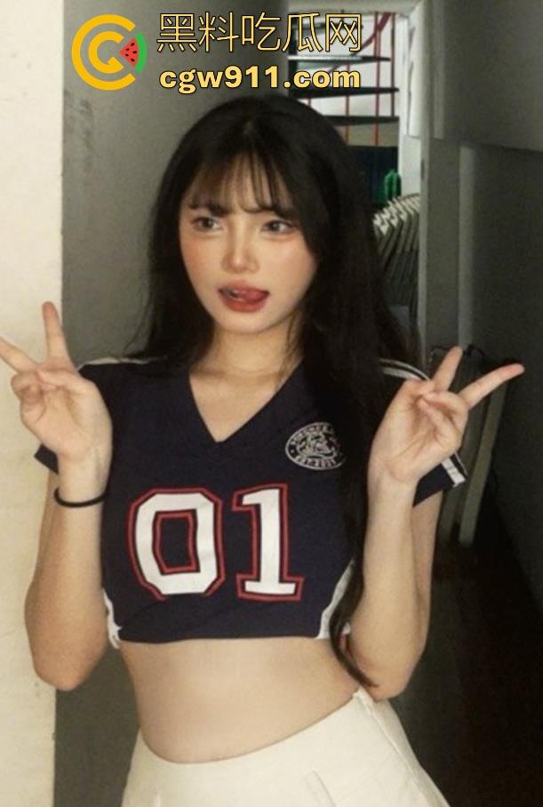 江南大学高颜值学妹【林小于】私拍视频流出,绝美颜值双峰挺翘,性感身材散发致命诱惑,玩法淫骚!-2