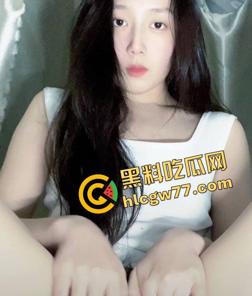 约炮纯欲萝莉翻车把校长看硬了!奶油肌肤美少女被操到嗷嗷叫-2