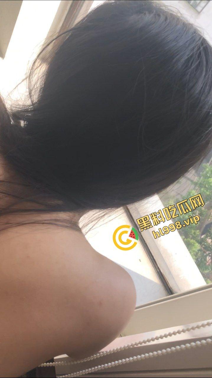 抖音齐刘海骚鸡『neinei』主页女神人设冰清玉洁 实际骚的没边 大哥约操十分得劲 独家曝光！-8