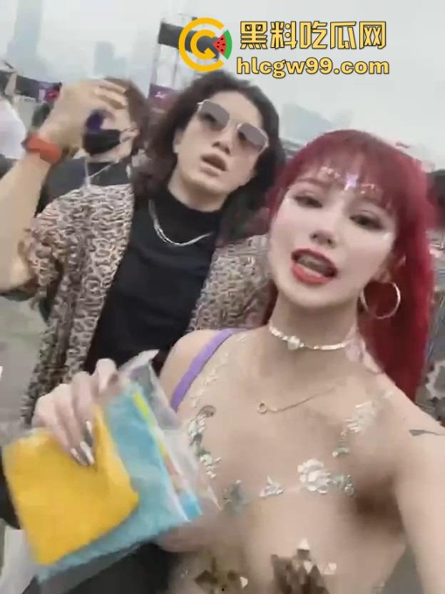 海口电音节小仙女玩得真花，乳贴当衣服半裸晃奶，这是货比三家，方便海王们精挑细选精准下单？-7