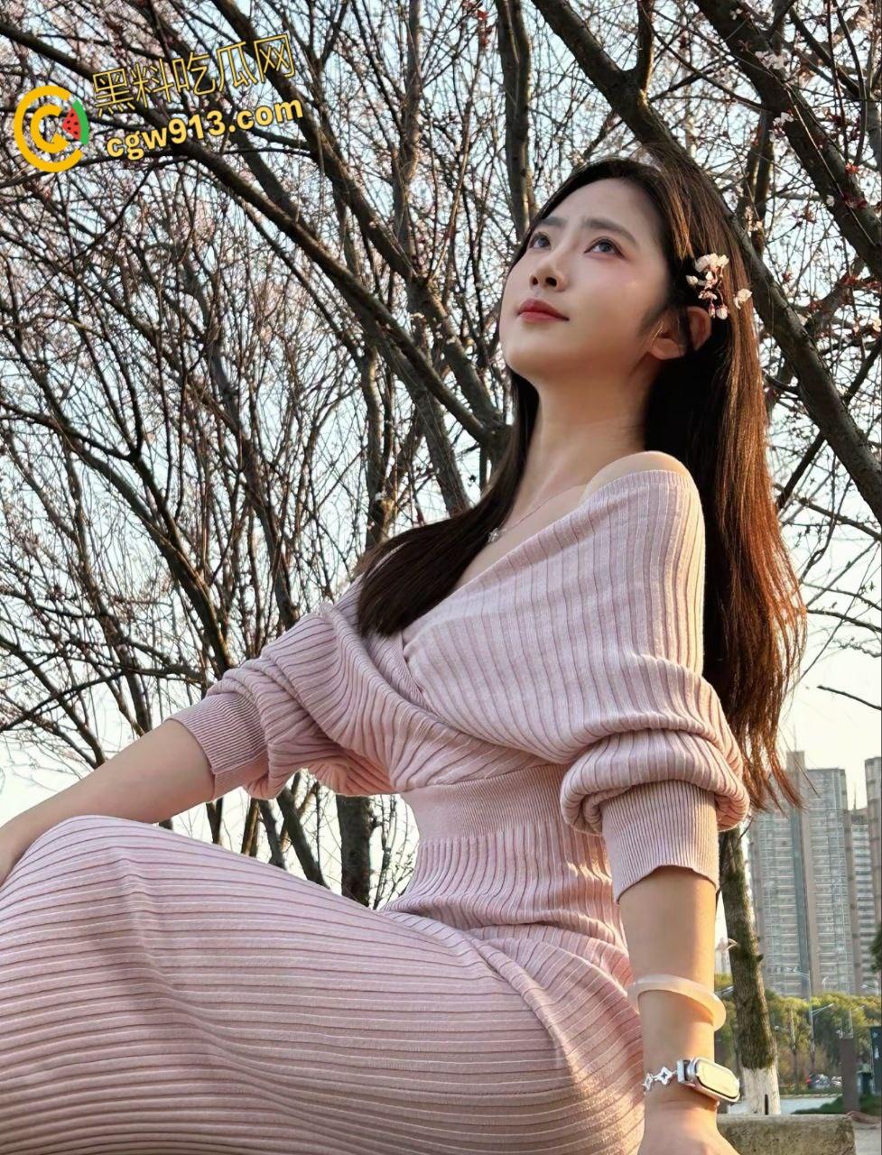 山东理工大学高颜值御姐【郑悦】,恋爱期间出轨偷情,被体育生大屌后入折服,还被炮友发小视频给男友!-2