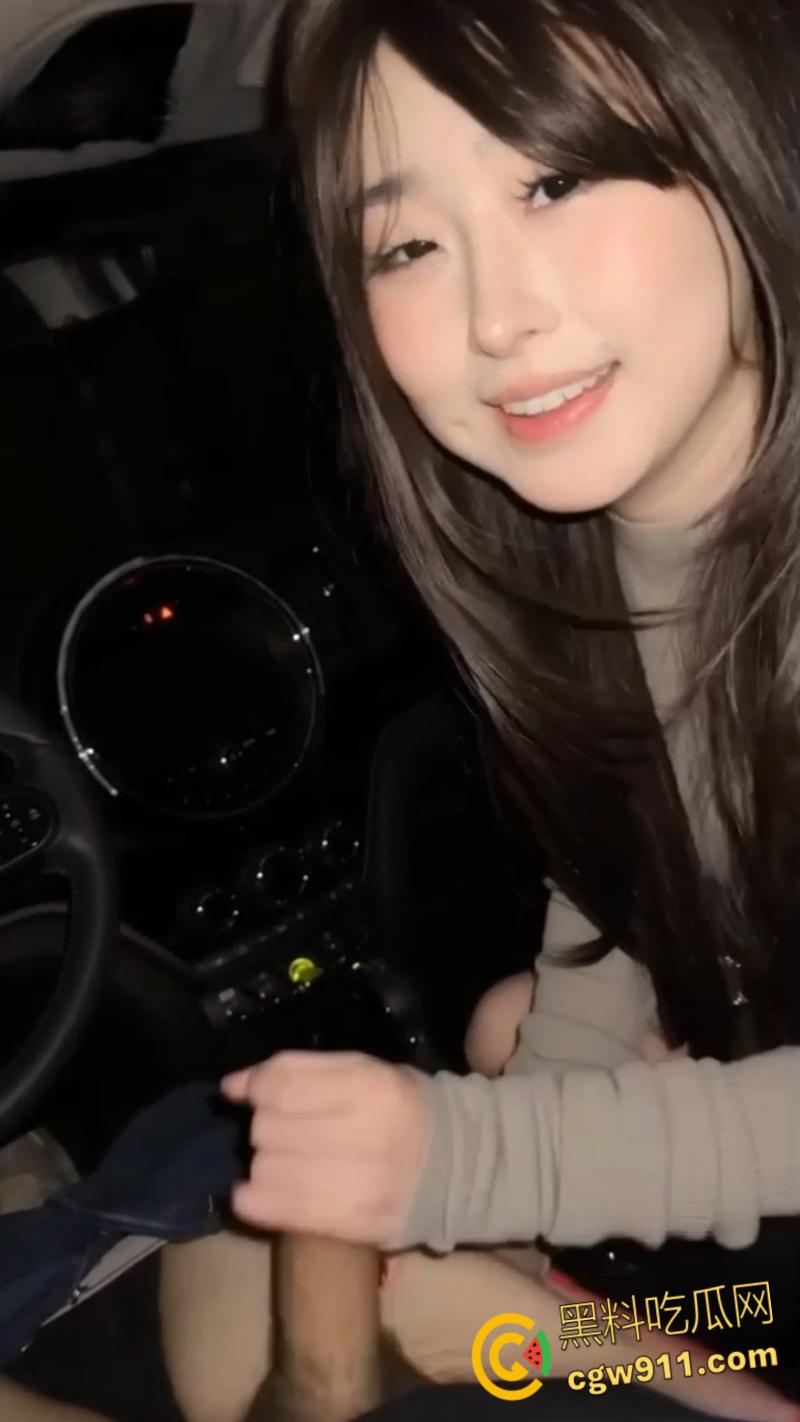 推特阿黑颜母狗【Pupu噗噗】,海边约会餐厅全裸自慰,户外车震口交舔蛋,打开车门无套后入小翘臀 !-8