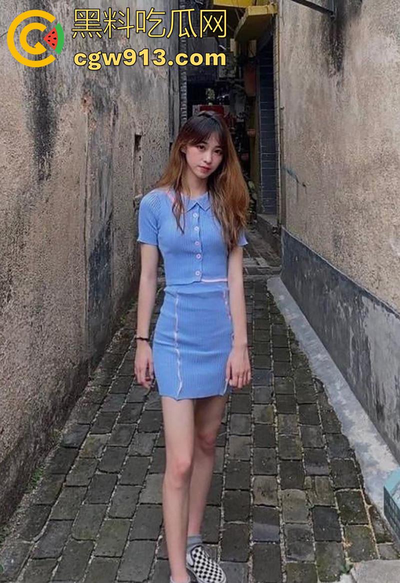 别人老婆就是刺激!河南郑州已婚少妇,网吧打游戏被勾搭,直接带去宾馆啪啪,这口交技术太赞了!-4