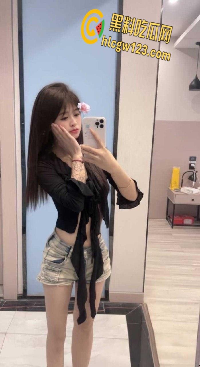 四川旅游学院【陈蓓元】,有着清纯外表却下海做外围,包一夜不做高端也不卖低廉逼价!-4