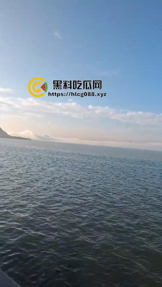 汕头南滨路海市蜃楼震撼现身:网友直播操天奇观,雾里看屌以为神仙下凡!-5