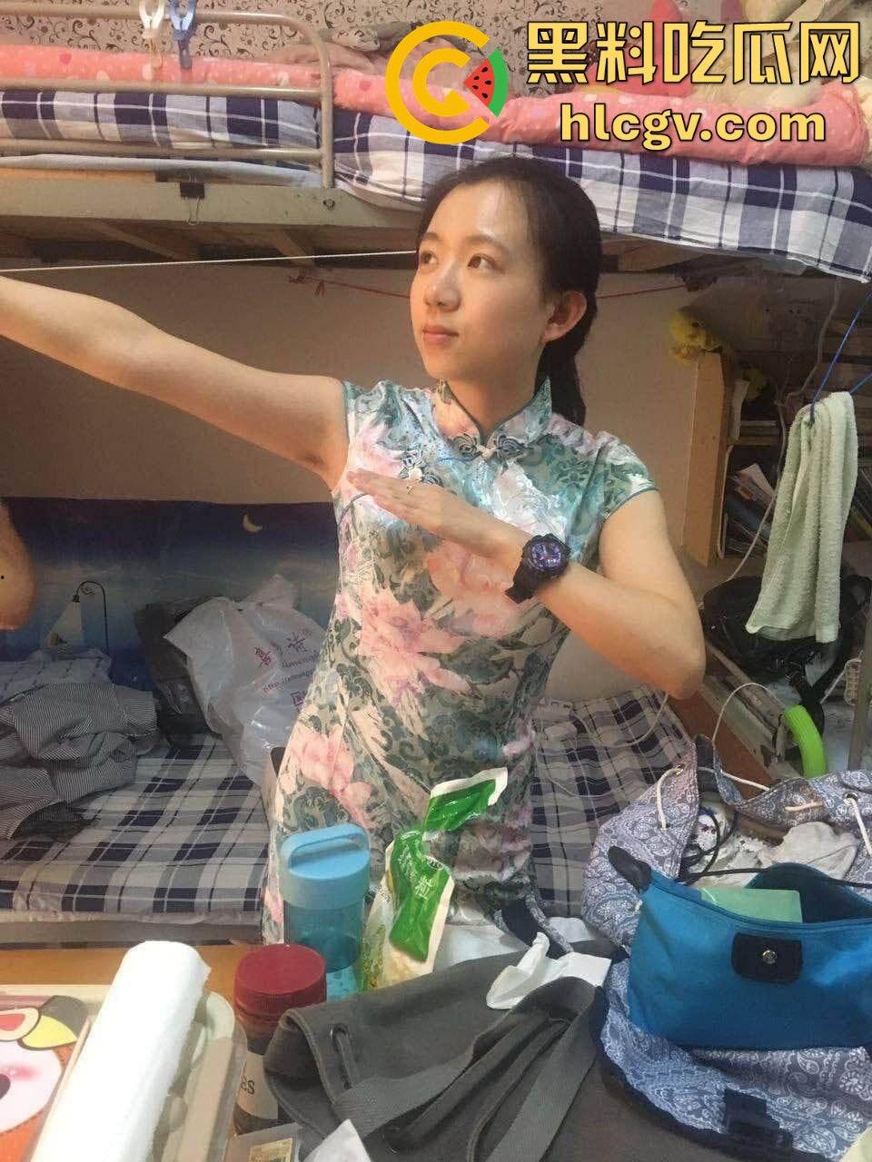 烟台大学毕业生【张岚】清纯外表下的狂野！毕业季拍照私密视频外泄，被男友爆出高潮全过程！-7